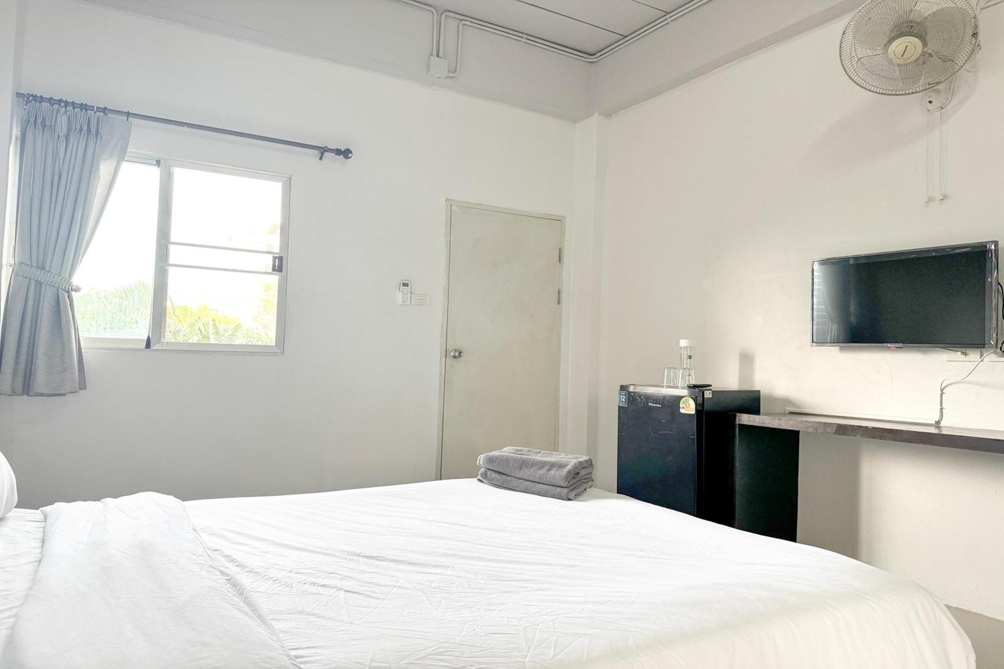 Tf Apartment Chiang Mai Exteriör bild
